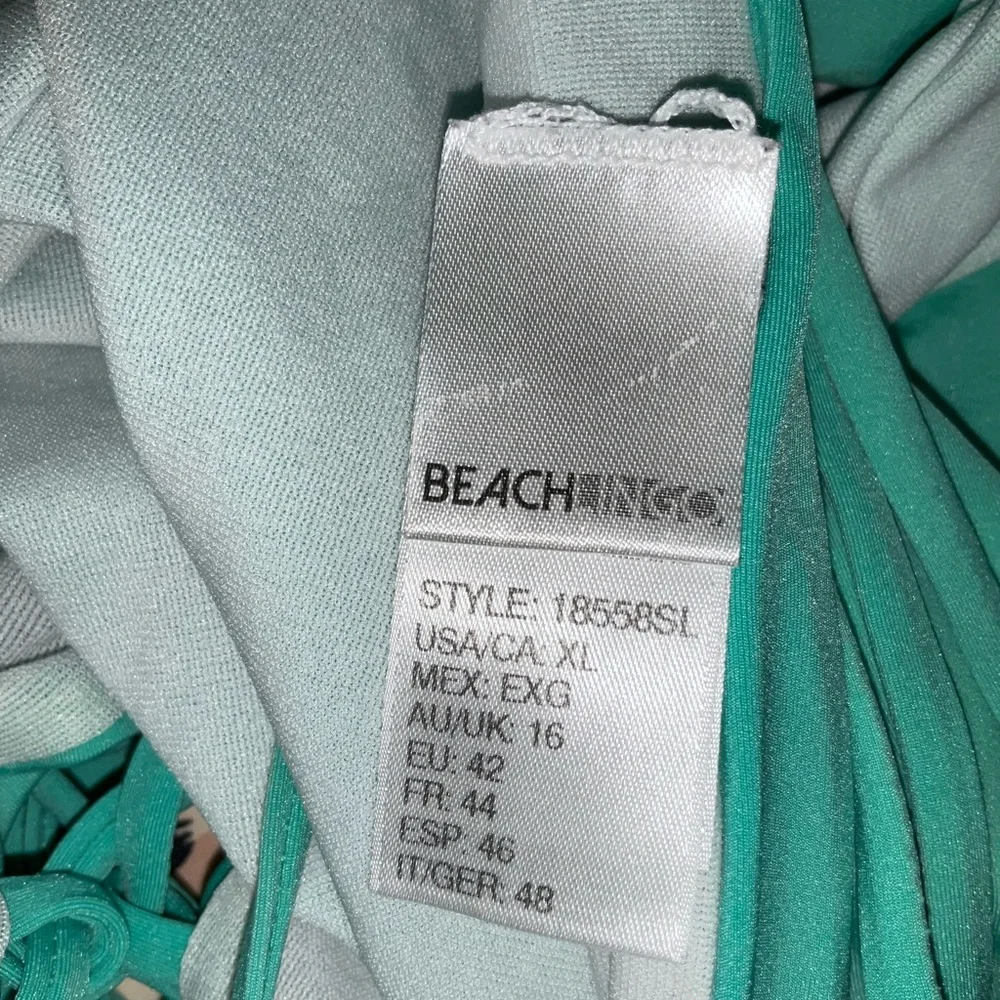 Swimsuit - Picture 5 of 5